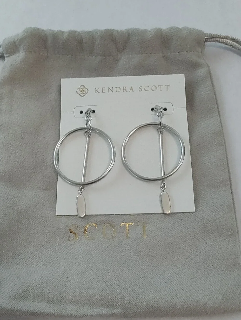 NWT Kendra Scott Nalani Earrings